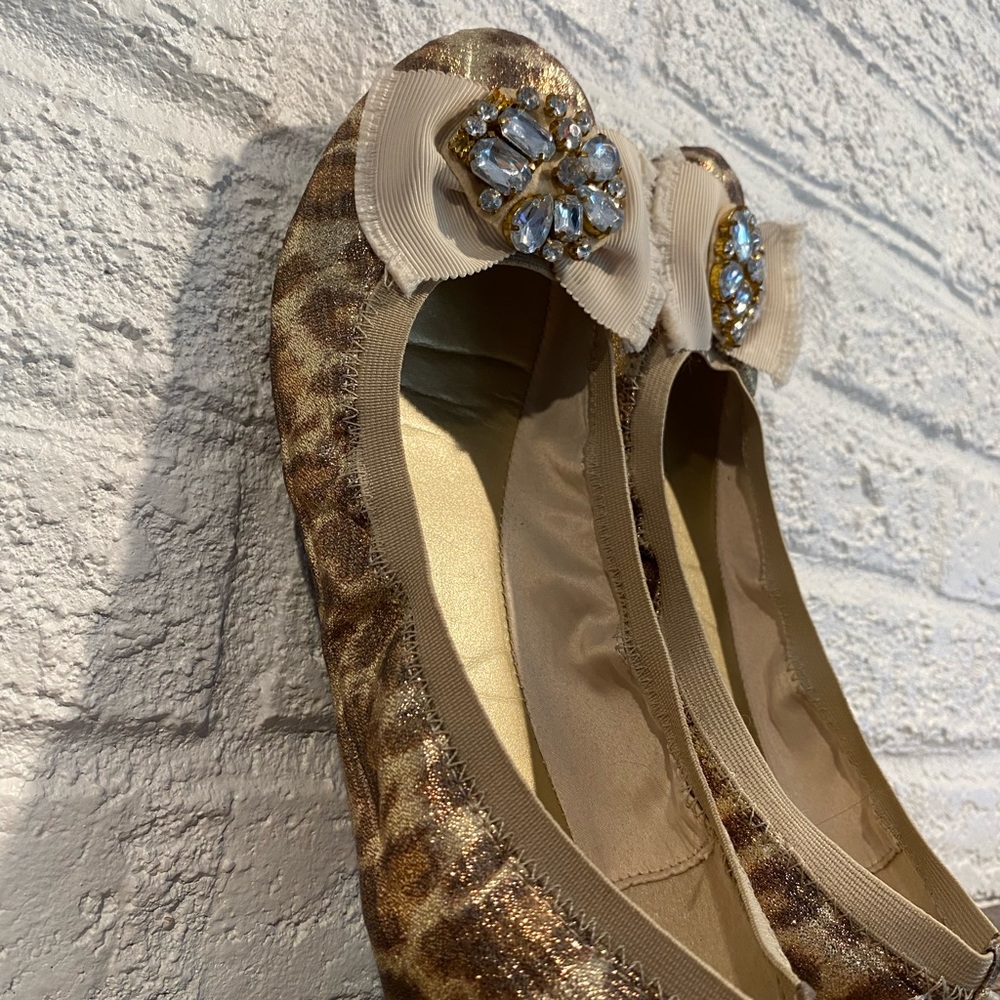 Unisa Flusa Ornament Ballet Flats